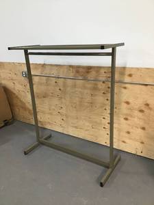 lot 20 image: 50w x 60h Retail Style Shelf Rack