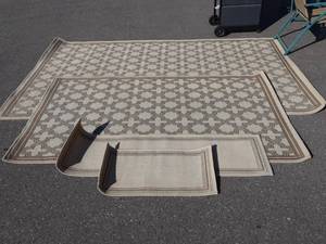 lot 8 image: Set Of Sonoma IndoorOutdoor Area Rugs