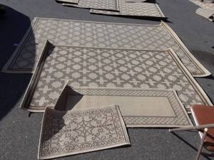 lot 10 image: Set Of 4 Sonoma IndoorOutdoor Area Rugs