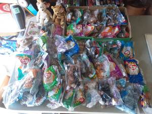 lot 41 image: 55 Ty Teanie Beanies & 2-Regular Size Beanie Babies