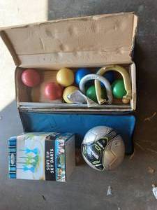 lot 42 image: Lot Of Yard Games