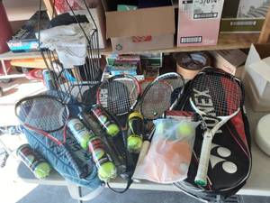 lot 46 image: Tennis 5 Racquets