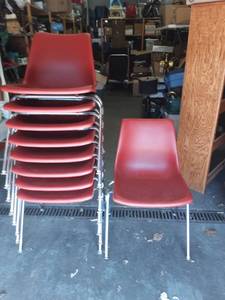 lot 6 image: 9-Kruger Commercial Stacking Chairs