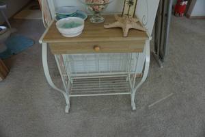 White Metal and Wood BakersDisplay Rack