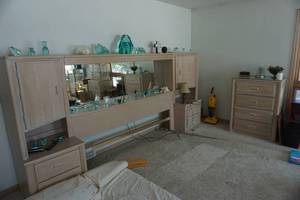 King Size White Washed Wood Look Mirrored Head Board Bed Set With Matching Dresser