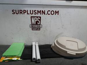 lot 86 image: Welcome Mats, Kneeling Pads, Rubbermaid Lids and Glass Texture Adhesive Roll (S38)