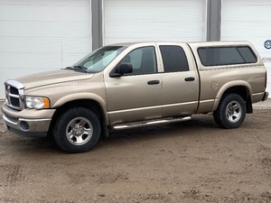 lot 4 image: 2002 Dodge Ram 1500 SLT