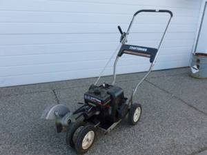 lot 2 image: Lawn Edger