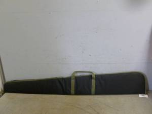 lot 14 image: Gun Case