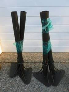 lot 26 image: Metal Table Legs