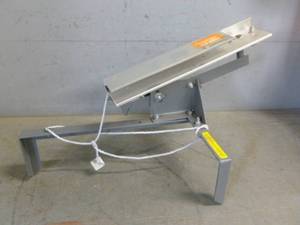 lot 30 image: Clay Pigeon Thrower