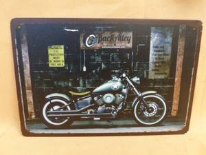 lot 33 image: Sign