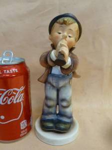 lot 49 image: Hummel Figurine