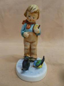 lot 58 image: Hummel Figurine