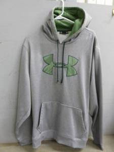 lot 84 image: Under Armour