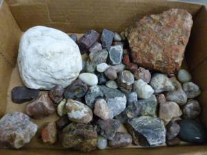 lot 112 image: Collector Rocks