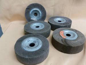 lot 158 image: Buffer Wheels
