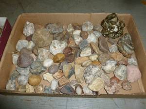 lot 174 image: Collector Rocks