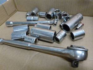 lot 205 image: Sockets