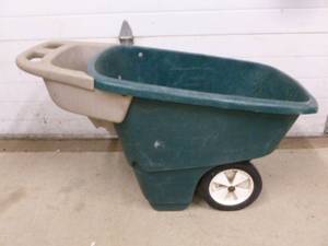 lot 219 image: Garden Cart