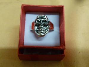 lot 223 image: Mens Ring