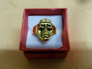 lot 224 image: Mens Ring