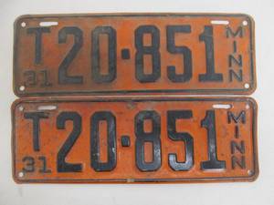 lot 41 image: vintage license plates