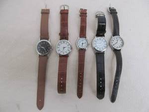 lot 45 image: leather band wristwatches