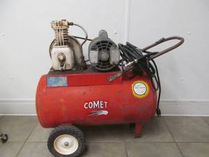 lot 63 image: Comet air compressor