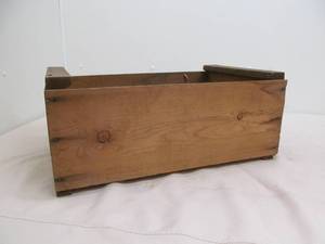 lot 76 image: wood crate