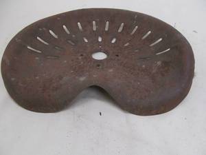 lot 89 image: vintage tractor seat