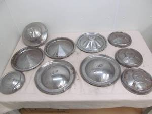 lot 117 image: vintage hub caps