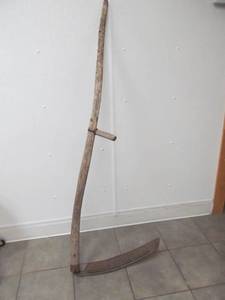 lot 121 image: vintage scythe