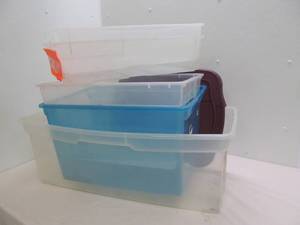 lot 149 image: storage tote