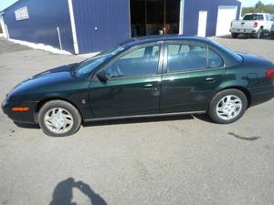lot 3 image: 2001 Saturn SL2