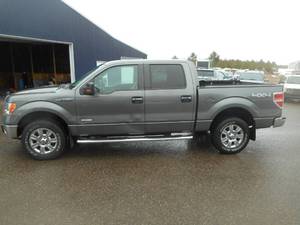 lot 3 image: 2011 Ford F150 XLT 4x4