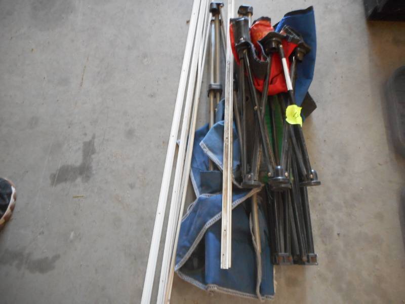 lot 19 image: Misc. Lot of Fold-Up Canvas Chairs, Etc