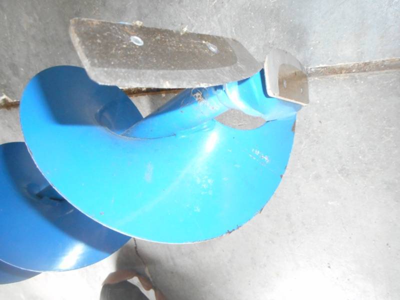 lot 7 image: Ice Auger