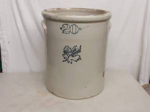 lot 1 image: 20 Gallon Western Stoneware Crock