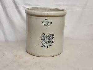 lot 2 image: 5 Gallon Western Stoneware Crock