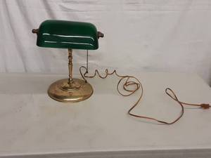 lot 9 image: Bankers Lamp With Green Glass Shade
