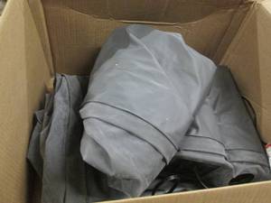 lot 31 image: Intex AirBed open box...