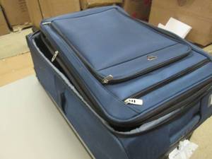 lot 41 image: 2pc Travelers Club Suitcase Set, La...