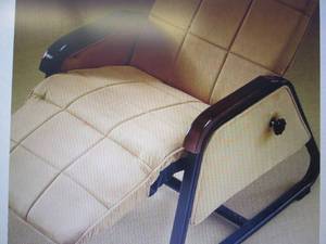 lot 61 image: Zero Gravity Chair open box Retail ...