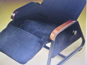 lot 67 image: Zero Gravity Chair open box Retail ...