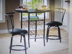 lot 92 image: Cara Bistro Set open box Retail $14...