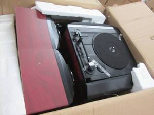 lot 116 image: Music System with 3-Speed Turntable...