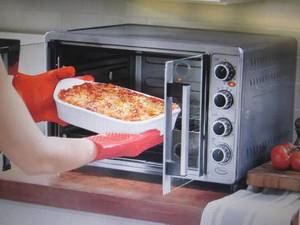 lot 120 image: Ginnys Double-Door Toaster Oven wi...