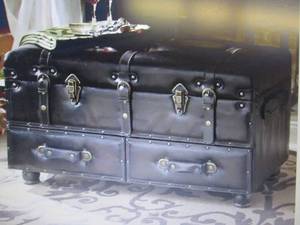 lot 122 image: Voyager Bench open box Retail $189....