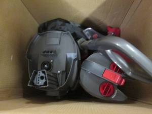 lot 129 image: Hoover Power Path Pro Carpet Washer...